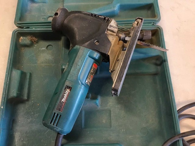 Makita 4341 fct decoupeerzaag - afbeelding 3 van  5