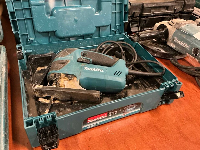 Makita 4350fct decoupeerzaag - afbeelding 1 van  3
