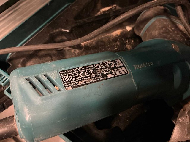 Makita 4351fct decoupeerzaag - afbeelding 2 van  3