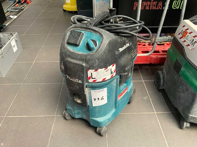 Makita 446 l industriële stofzuiger - afbeelding 1 van  2