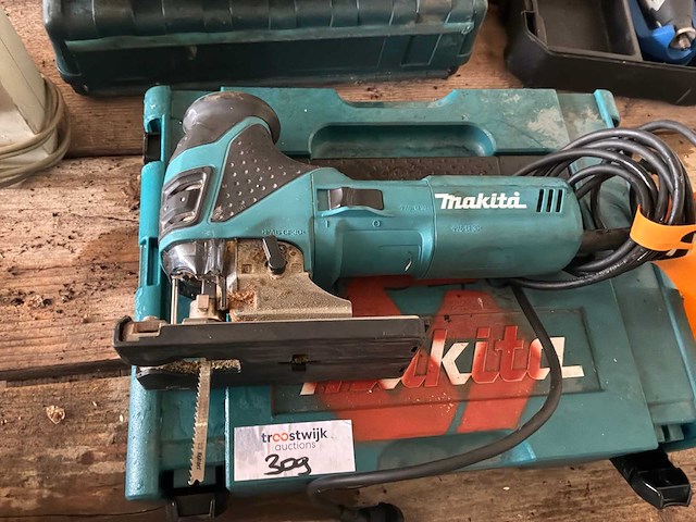 Makita 4531fctj decoupeerzaag - afbeelding 2 van  4