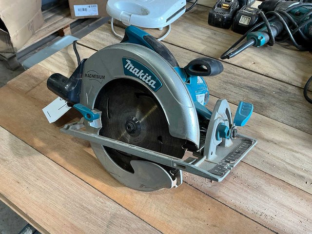 Makita 5008mg cirkelzaagmachine - afbeelding 1 van  6