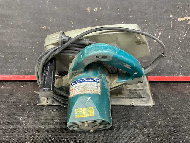 Makita 5900br cirkelzaagmachine - afbeelding 2 van  4