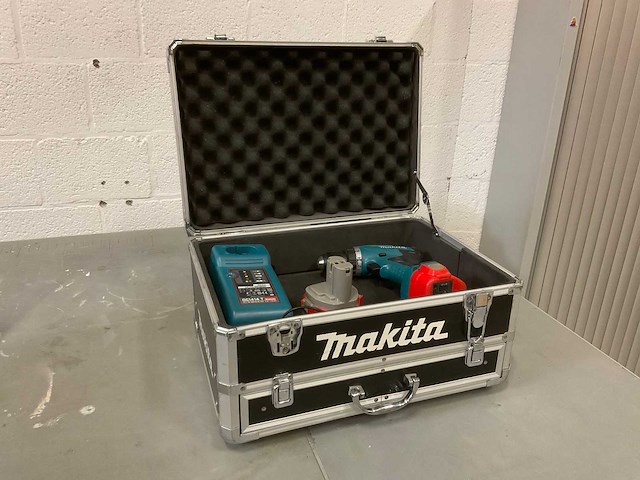 Makita 6271d schroefboormachine - afbeelding 1 van  6