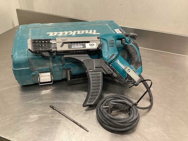 Makita 6842 schroefautomaat - afbeelding 1 van  9