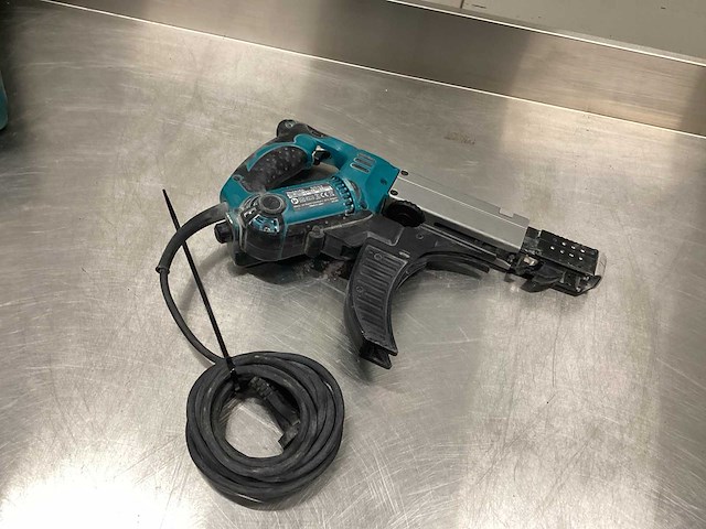 Makita 6842 schroefautomaat - afbeelding 4 van  9