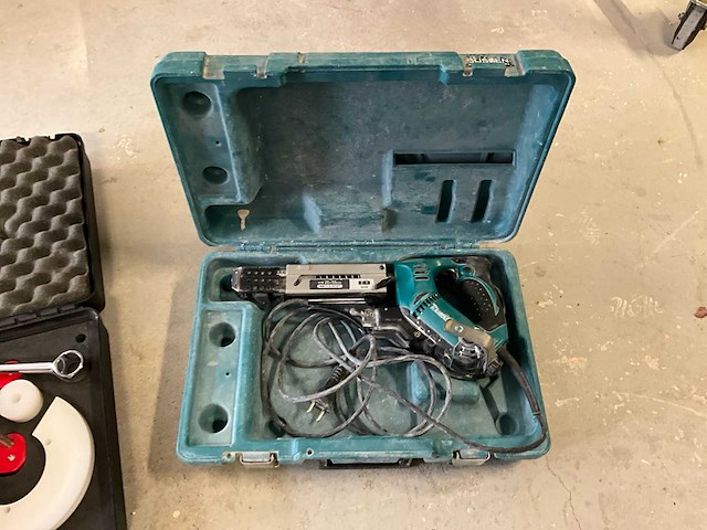 Makita 6842 schroefautomaat - afbeelding 4 van  5