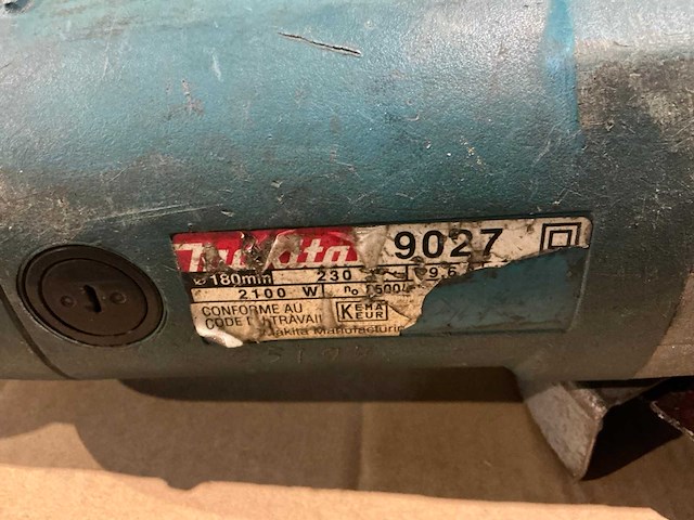 Makita 9027 haakse slijpmachine - afbeelding 4 van  5