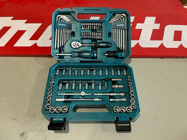 Makita 91-delige gereedschapskoffer - afbeelding 1 van  7