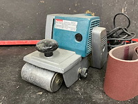 Makita 9402 bandschuurmachine - afbeelding 2 van  6