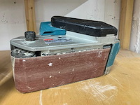 Makita 9403 bandschuurmachine - afbeelding 2 van  2