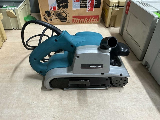 Makita 9403 bandschuurmachine - afbeelding 3 van  3