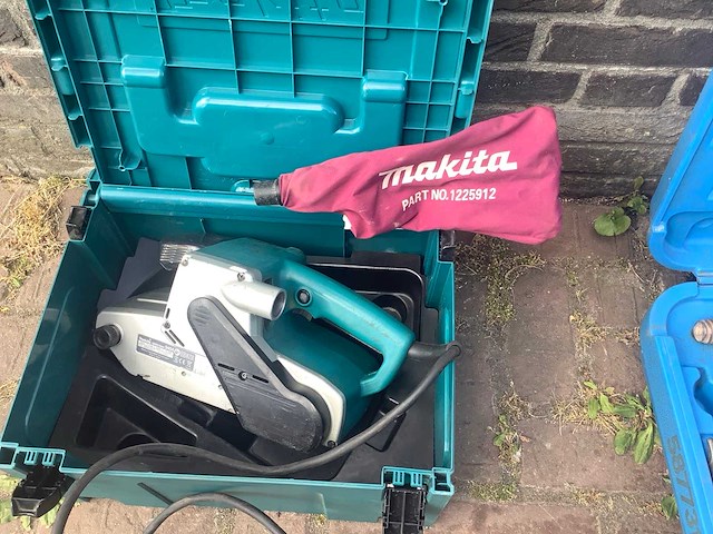 Makita 9404 breedbandschaafmachine - afbeelding 2 van  3
