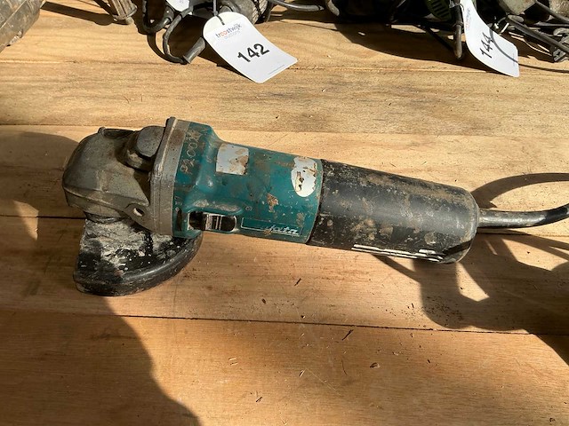 Makita 9565h haakse slijpmachine - afbeelding 2 van  5