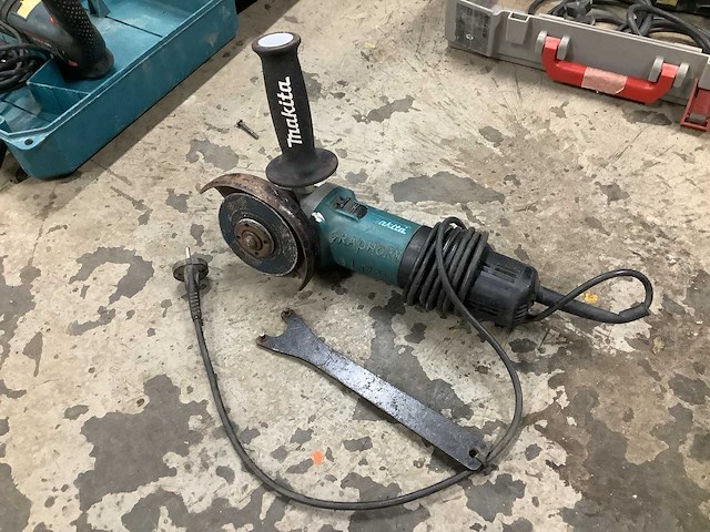 Makita 9565h haakse slijpmachine - afbeelding 1 van  3