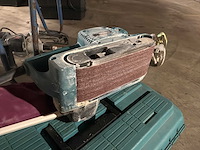 Makita 9911 bandschuurmachine - afbeelding 1 van  1