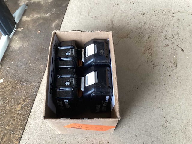 Makita accu (4x) - afbeelding 3 van  3
