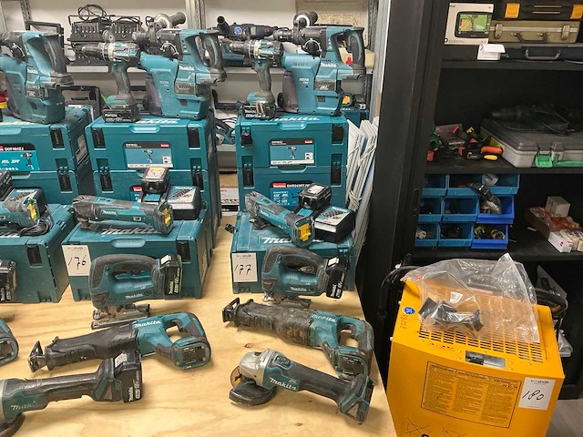 Makita accu gereedschap set ( 6-delig ) - afbeelding 1 van  8