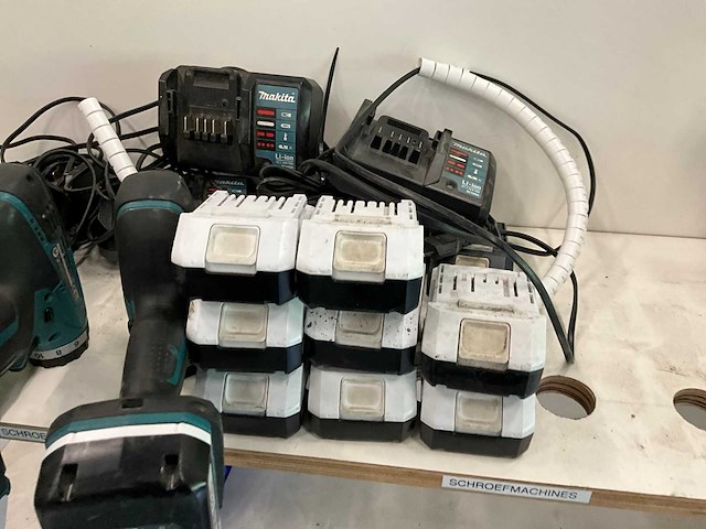 Makita accu schroefmachine (4x) - afbeelding 2 van  5