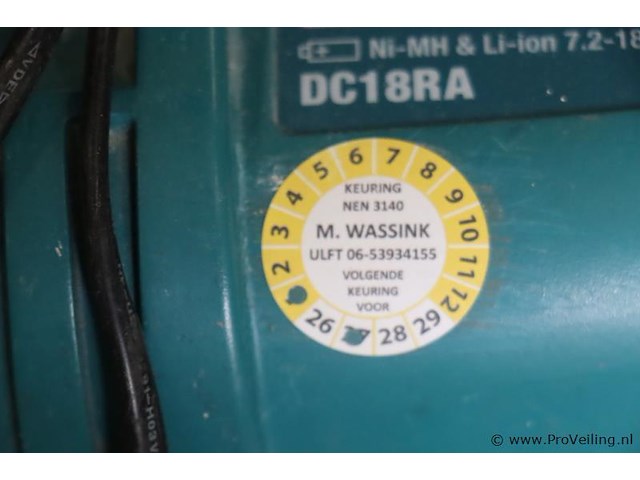Makita acculader dc18ra 630507f8 - afbeelding 3 van  4