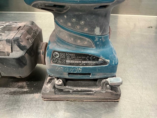 Makita b04565 vlakschuurmachine - afbeelding 3 van  7