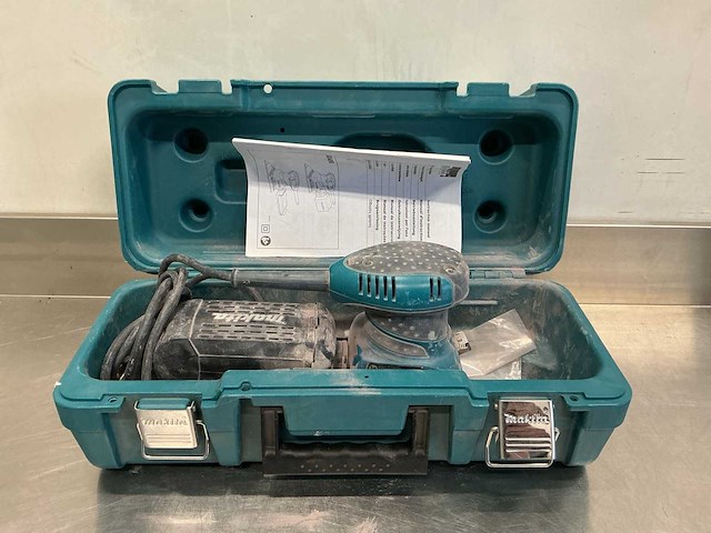 Makita b04565 vlakschuurmachine - afbeelding 6 van  7