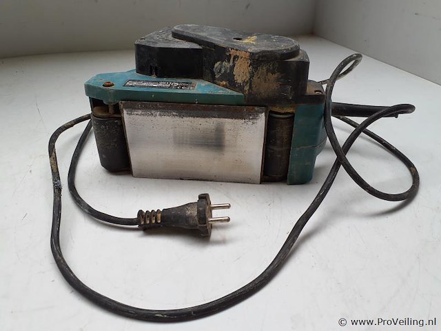 Makita bandschuurmachine 9911 - afbeelding 3 van  4