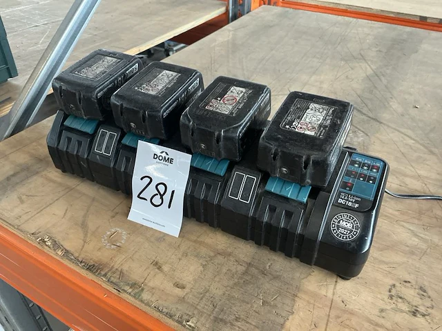 Makita batterij oplader - afbeelding 1 van  6