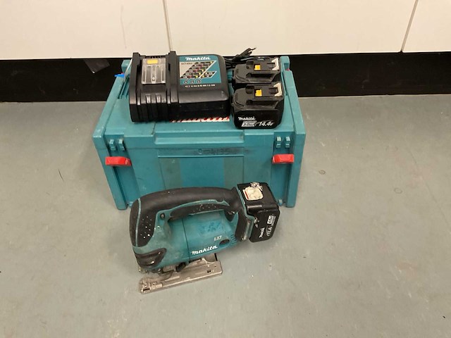 Makita bjv140 decoupeerzaag - afbeelding 1 van  4