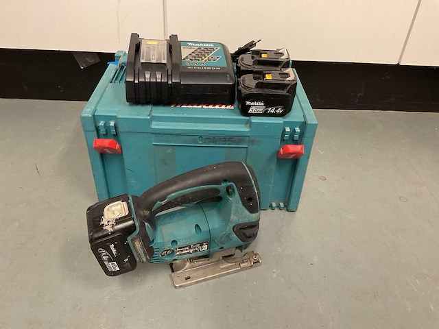 Makita bjv140 decoupeerzaag - afbeelding 3 van  4