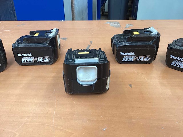 Makita bl1430b 14.4v accu’s (5x) - afbeelding 7 van  8