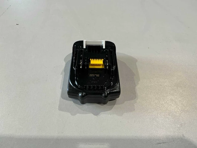 Makita bl1815n lxt 1.5 ah accu - afbeelding 2 van  3