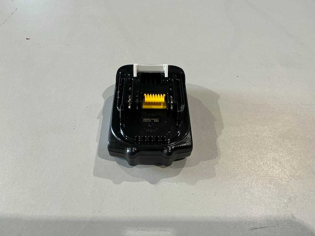 Makita bl1815n lxt 1.5 ah accu - afbeelding 2 van  3
