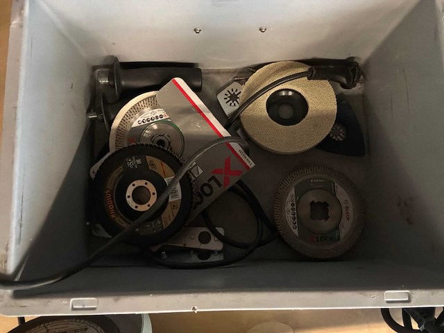 Makita / black&decker haakse slijpmachine (2x) - afbeelding 4 van  6