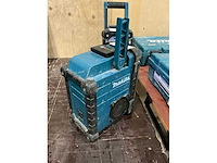 Makita bmr102 bouwradio - afbeelding 3 van  5