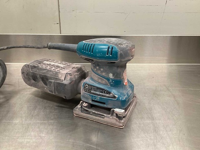 Makita bo4555 vlakschuurmachine - afbeelding 3 van  6