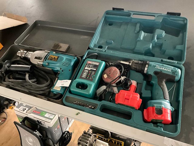 Makita boormachine (2x) - afbeelding 1 van  3