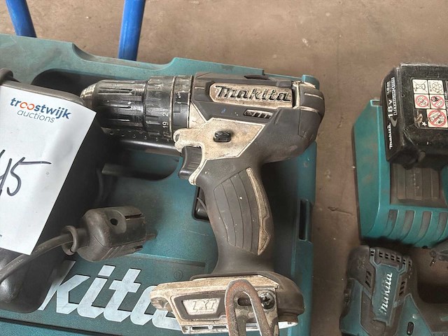 Makita boormachine (2x) - afbeelding 4 van  5