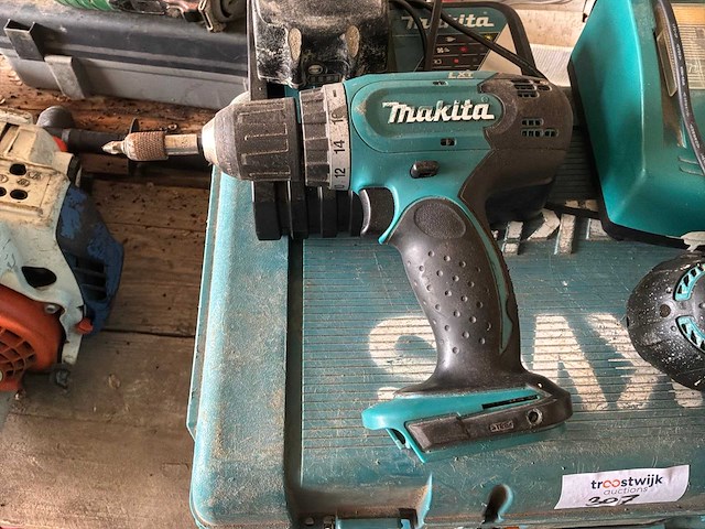 Makita boormachine (2x) - afbeelding 4 van  7