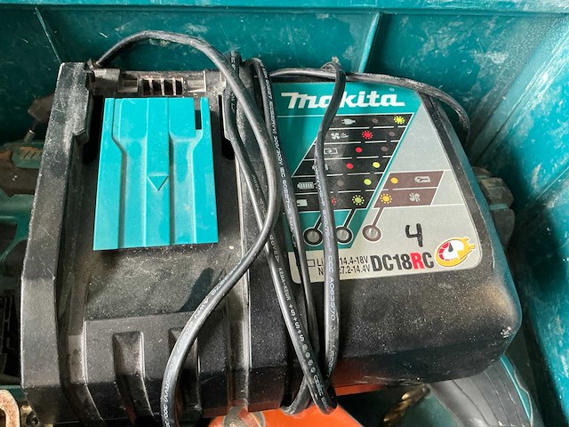 Makita boormachine en schroefmachine - afbeelding 5 van  5
