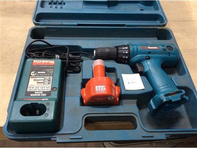 Makita boormachine + oplader in box - afbeelding 1 van  3
