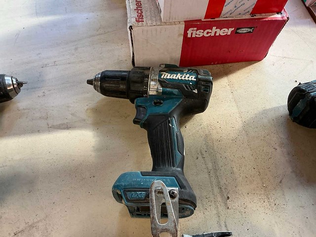 Makita boormachine - afbeelding 2 van  2