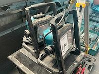 Makita bouwlamp (2x) - afbeelding 1 van  2