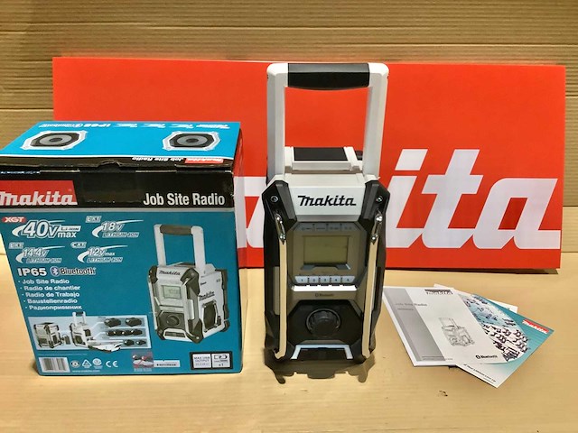 Makita bouwradio op accu - afbeelding 6 van  6