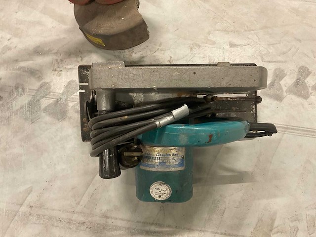 Makita cirkelzaag - afbeelding 3 van  7