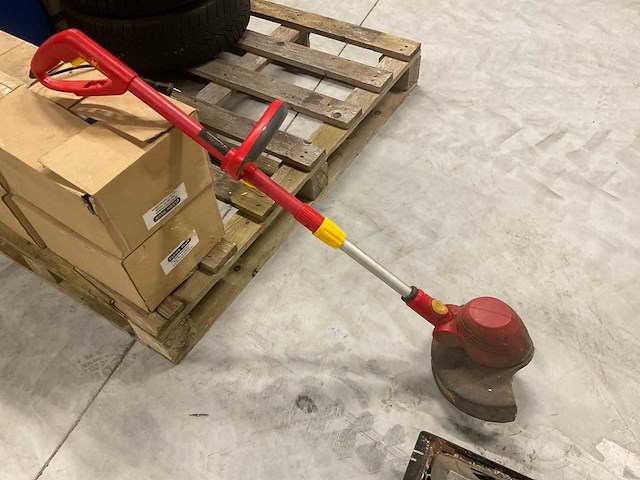 Makita cirkelzaag - afbeelding 5 van  7