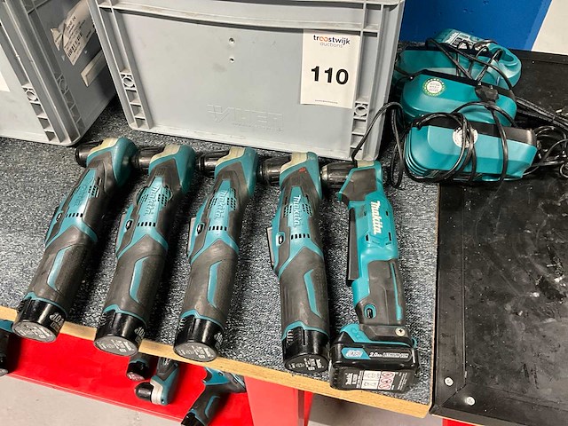 Makita da331d/ da333d haakse schroefboormachine (5x) - afbeelding 1 van  4