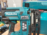 Makita dbn600 brad tacker incl. 5a accu bl1850b + dc18rc acculader + m-box - afbeelding 11 van  15