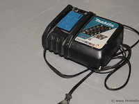 Makita dc18rc s accu-lader - afbeelding 1 van  3