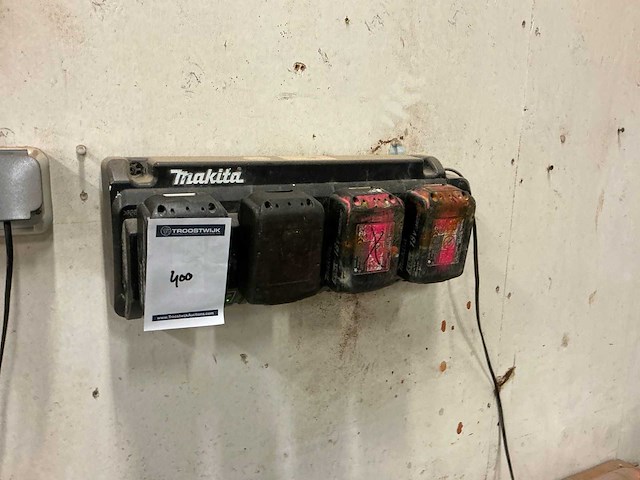 Makita dc18sf acculader - afbeelding 1 van  3